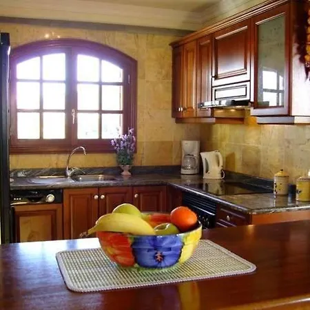 Playa Blanca Sleeps 8 Pool Wifi Appartement